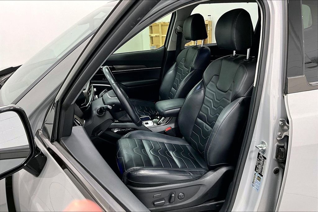 Used 2022 Kia Telluride SX w/ SX Prestige Package image 32