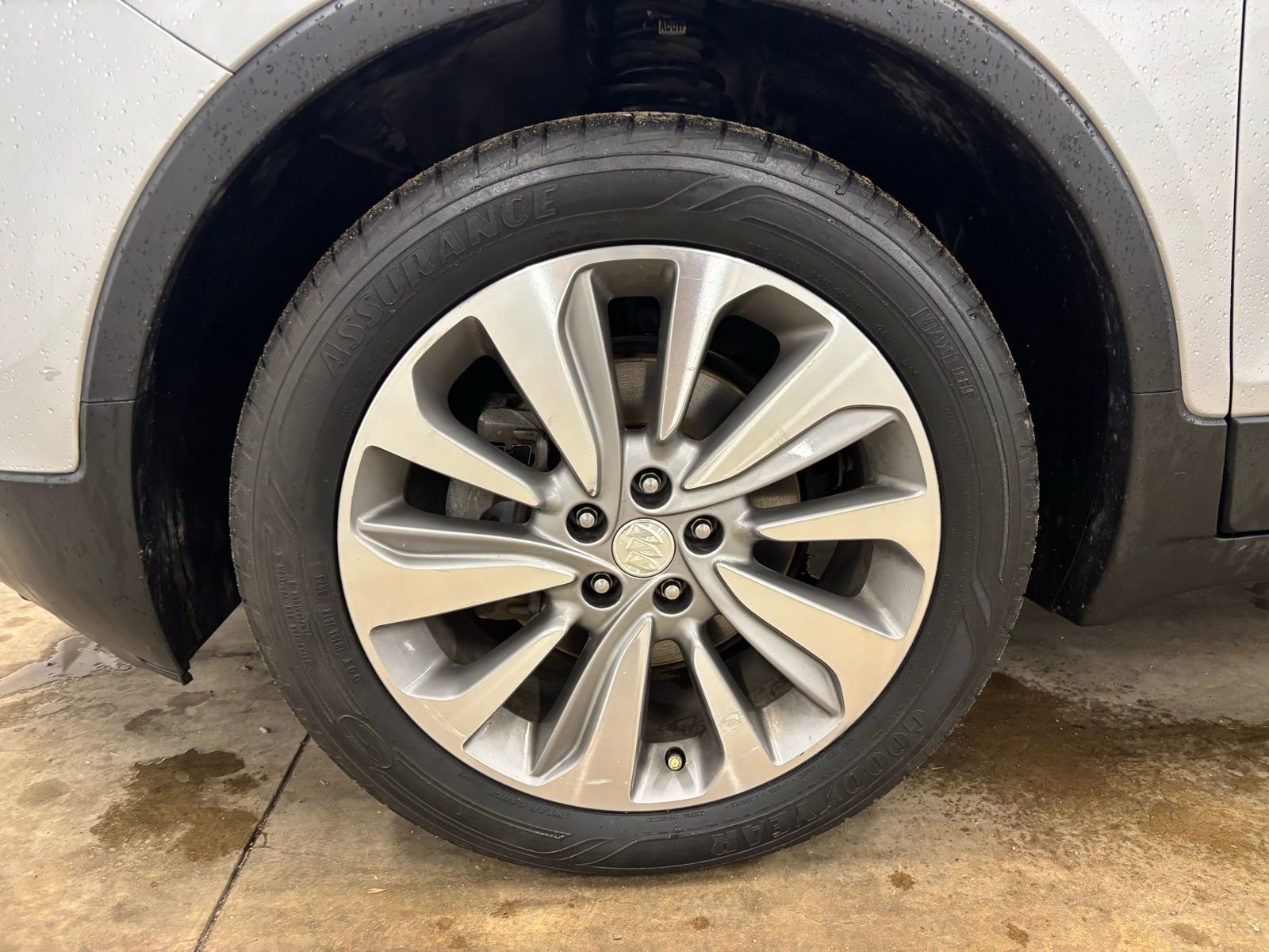 Used 2020 Buick Encore Preferred w/ Safety Package FWD image 9