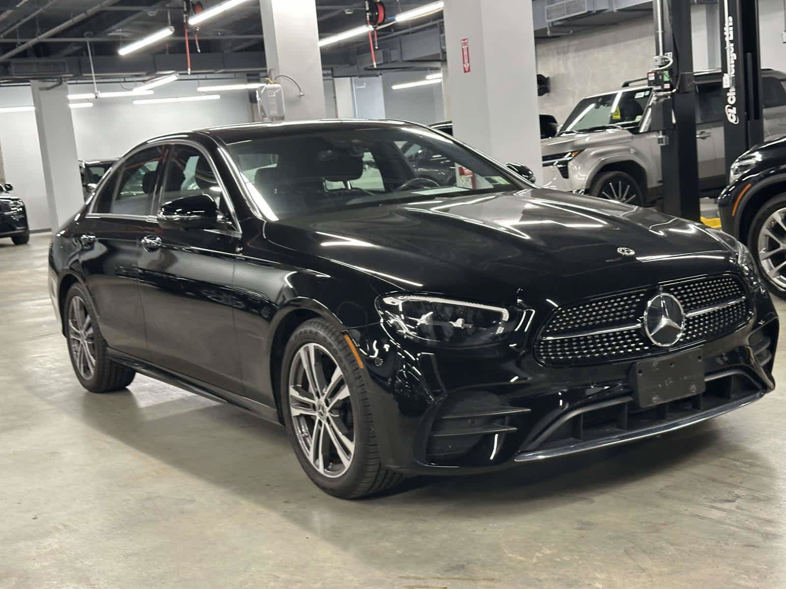 Used 2023 Mercedes-Benz E 350 4MATIC Sedan image 7