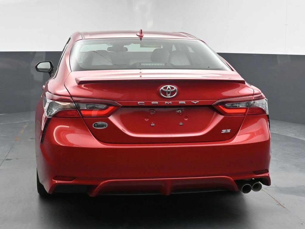 Used 2022 Toyota Camry SE image 7