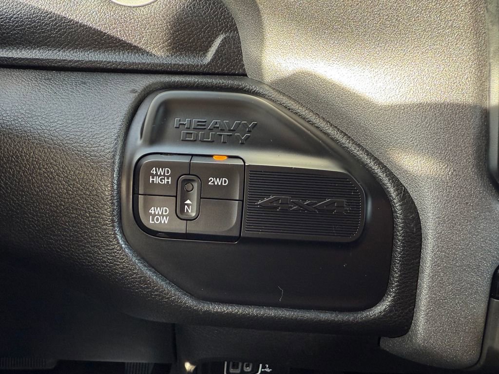 Used 2024 RAM 3500 Tradesman w/ Chrome Appearance Group image 28