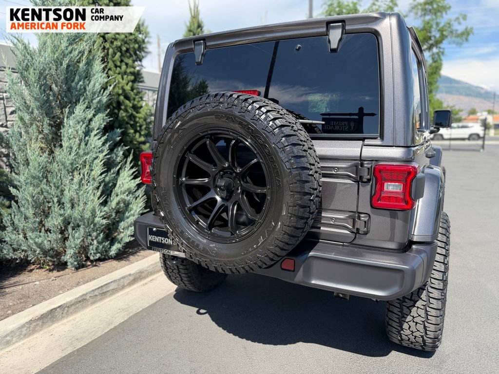Used 2026 Jeep Wrangler Unlimited Sahara AWD/4WD image 33