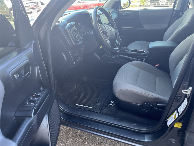 Used 2021 Toyota Tacoma SR AWD/4WD image 15