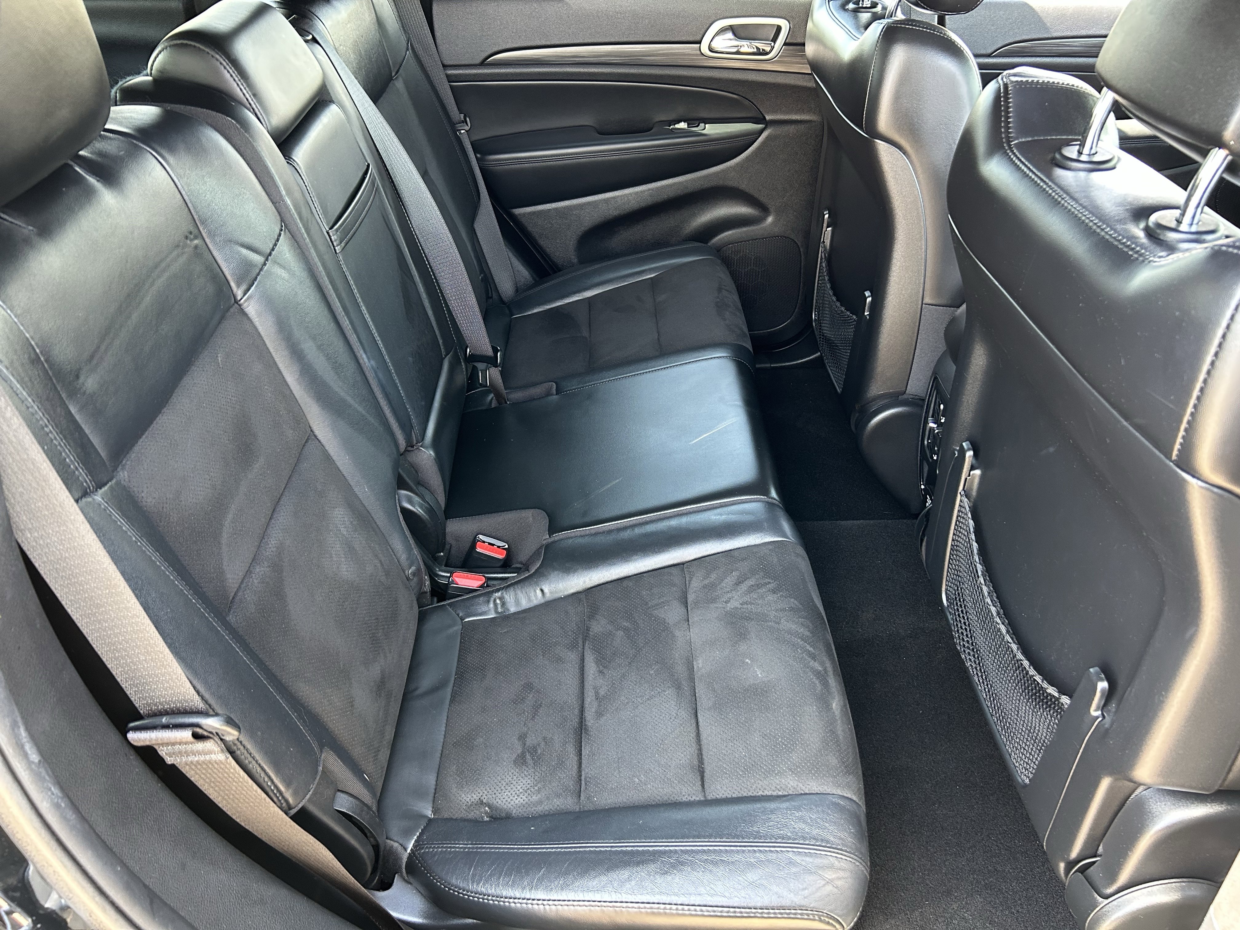 Certified 2021 Jeep Grand Cherokee Laredo X AWD/4WD image 13