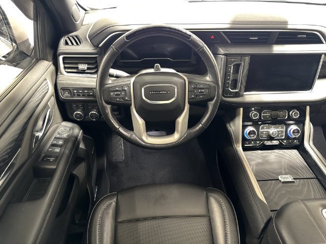 Used 2024 GMC Yukon Denali w/ Advanced Technology Package AWD/4WD image 17