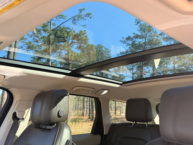 Used 2018 Land Rover Range Rover Sport HSE image 27