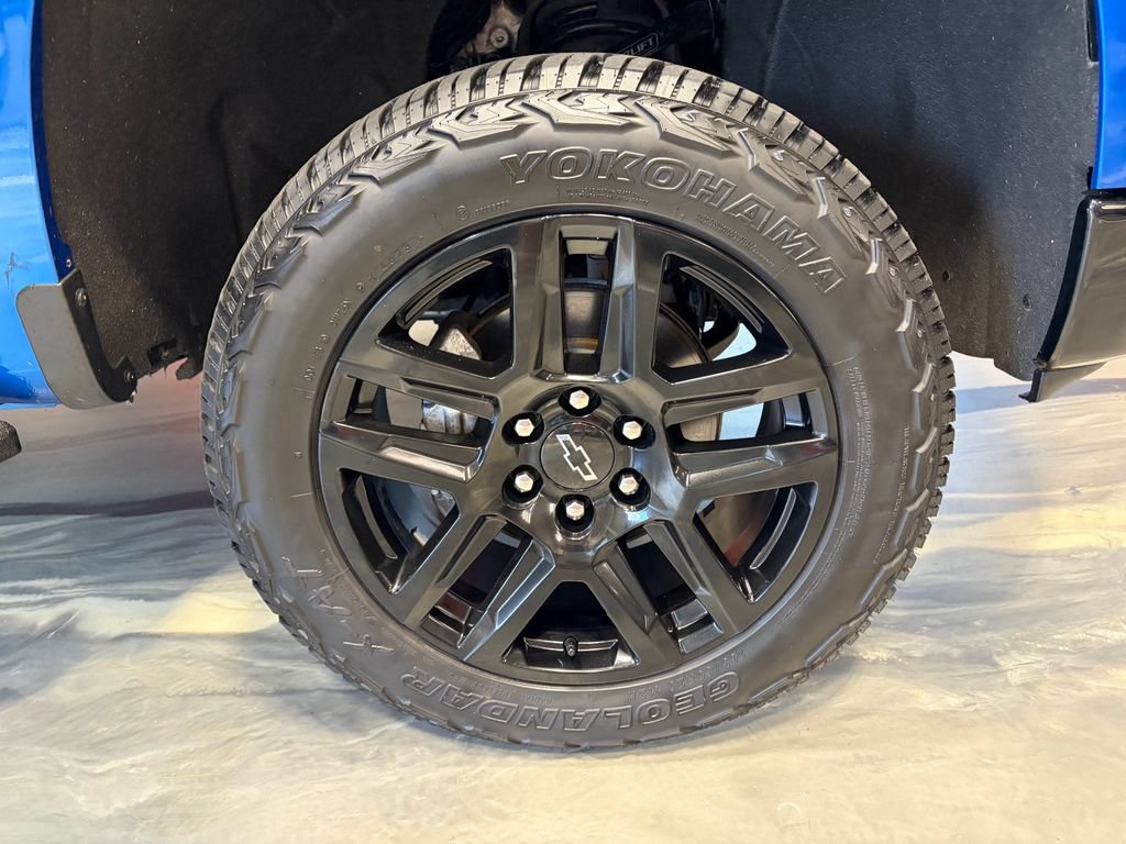 Used 2022 Chevrolet Silverado 1500 Custom Trail Boss w/ LPO, Dark Essentials Package AWD/4WD image 17