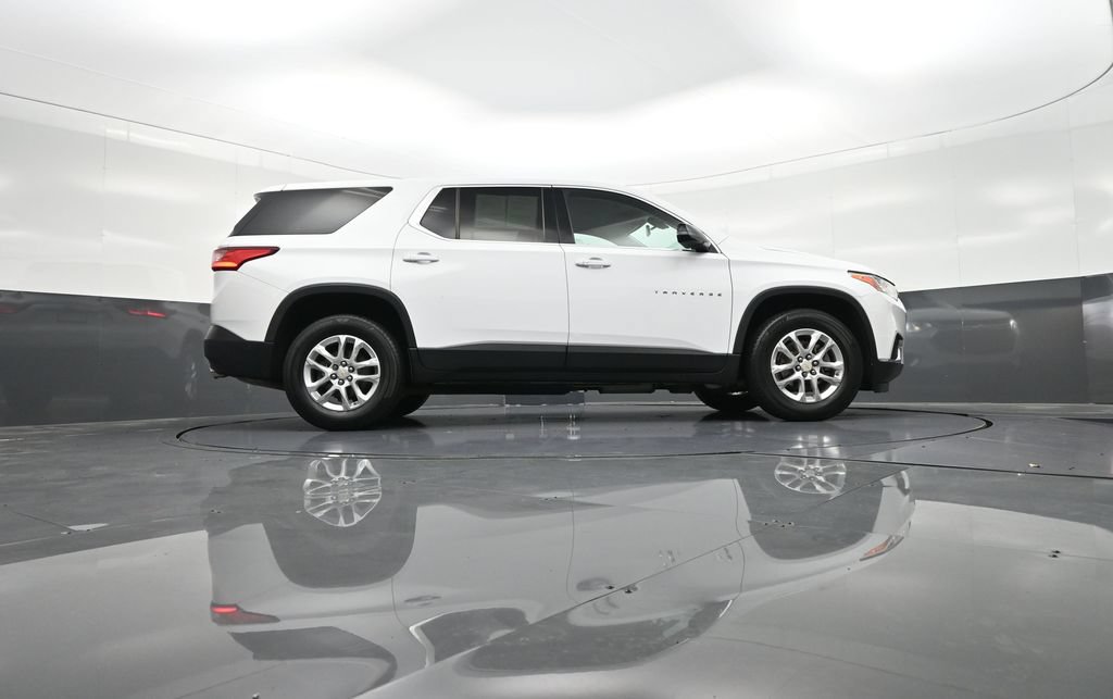Used 2019 Chevrolet Traverse LS FWD image 35