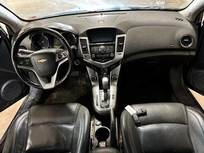 Used 2013 Chevrolet Cruze LTZ FWD image 41