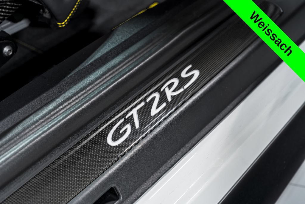 Used 2018 Porsche 911 GT2 RS RWD image 38