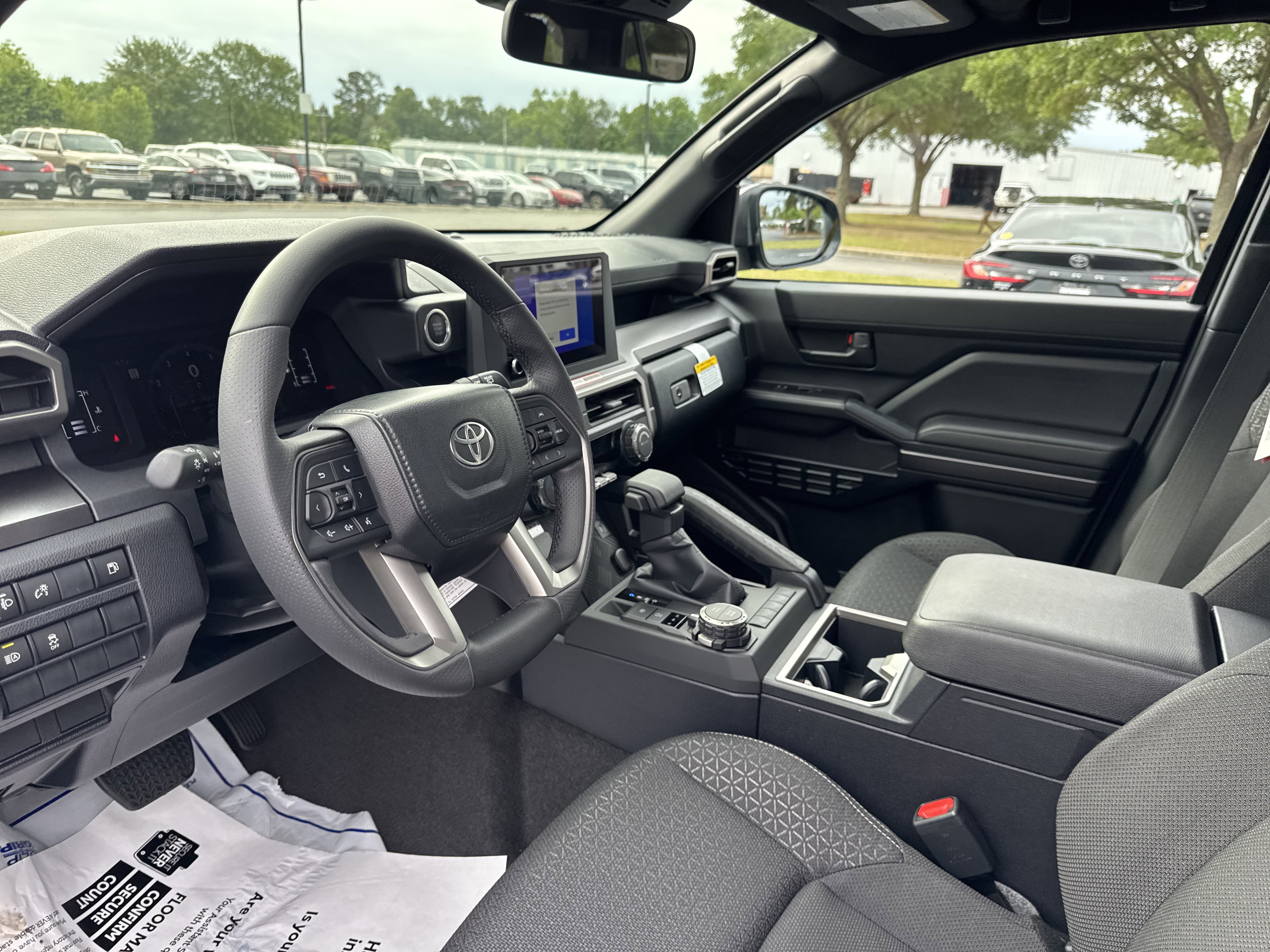 New 2026 Toyota 4Runner SR5 AWD/4WD image 15