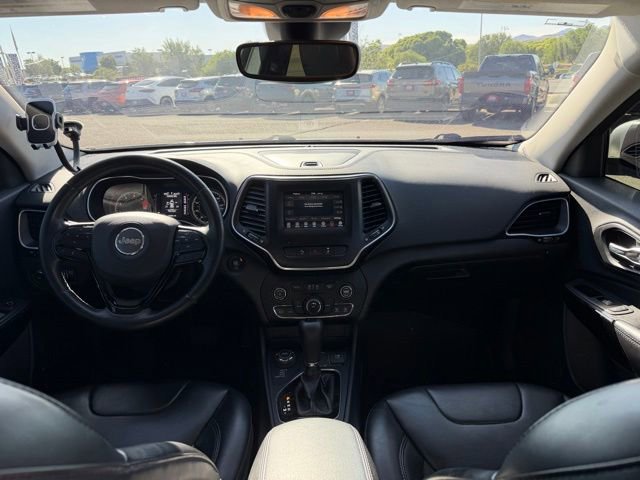 Used 2021 Jeep Cherokee Latitude Plus AWD/4WD image 8