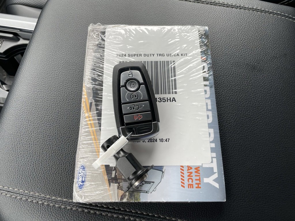 Used 2024 Ford F250 Lariat w/ Lariat Ultimate Package image 47