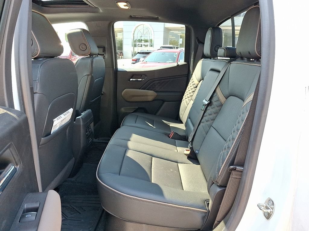 Used 2023 GMC Canyon Denali AWD/4WD image 8