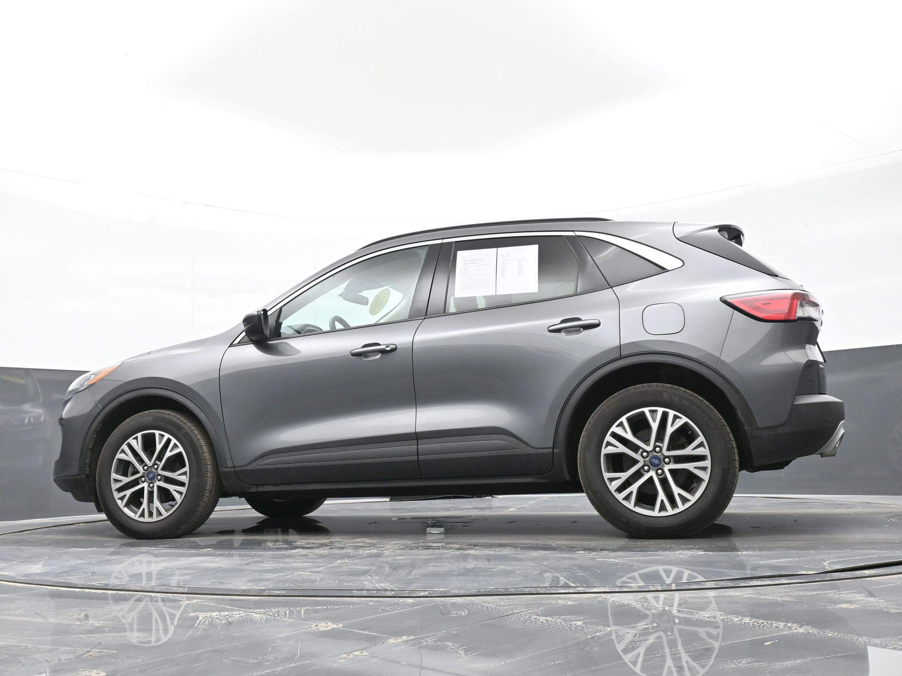 Used 2021 Ford Escape SEL image 41