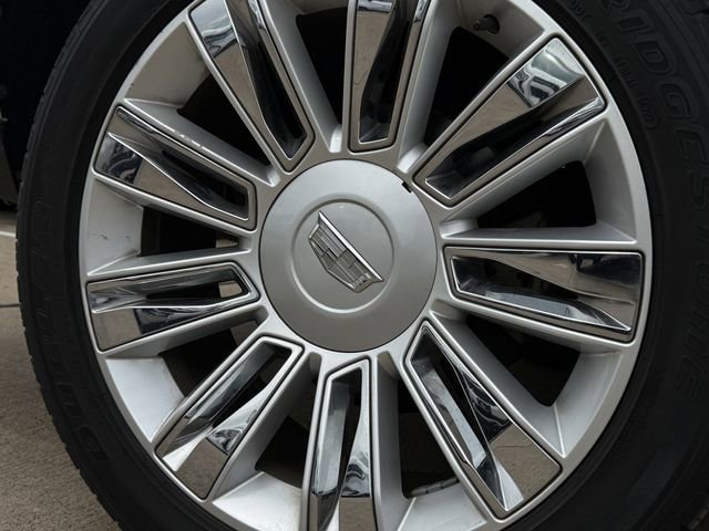 Used 2019 Cadillac Escalade ESV Platinum RWD image 9