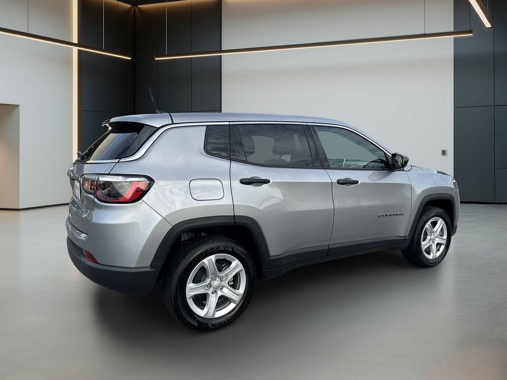 Used 2024 Jeep Compass Sport AWD/4WD image 6