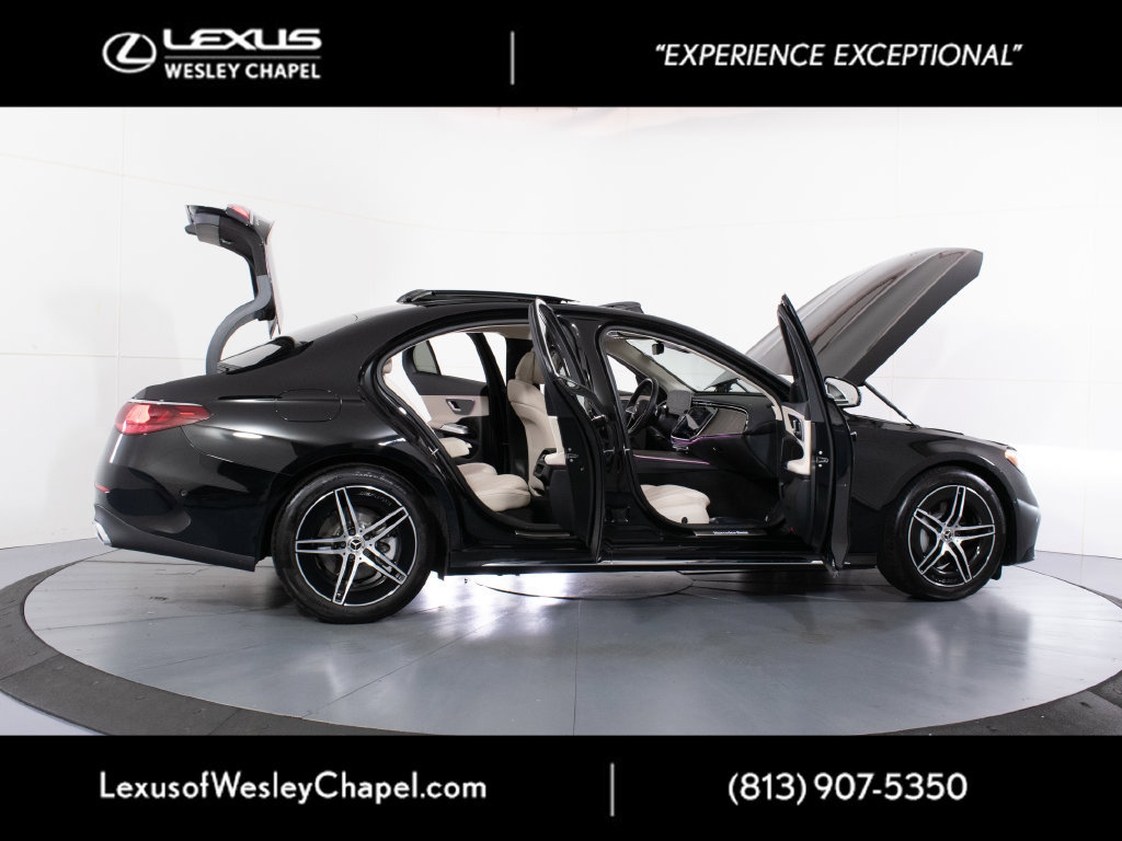 Used 2025 Mercedes-Benz E 350 4MATIC Sedan image 11
