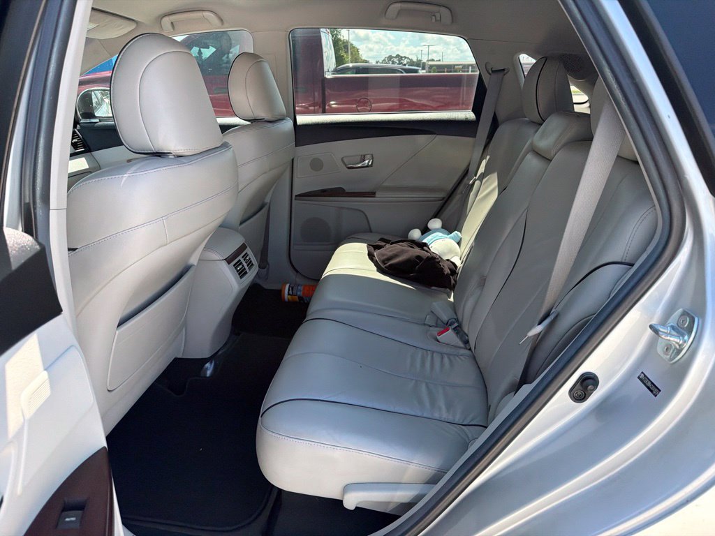 Used 2012 Toyota Venza XLE FWD image 9