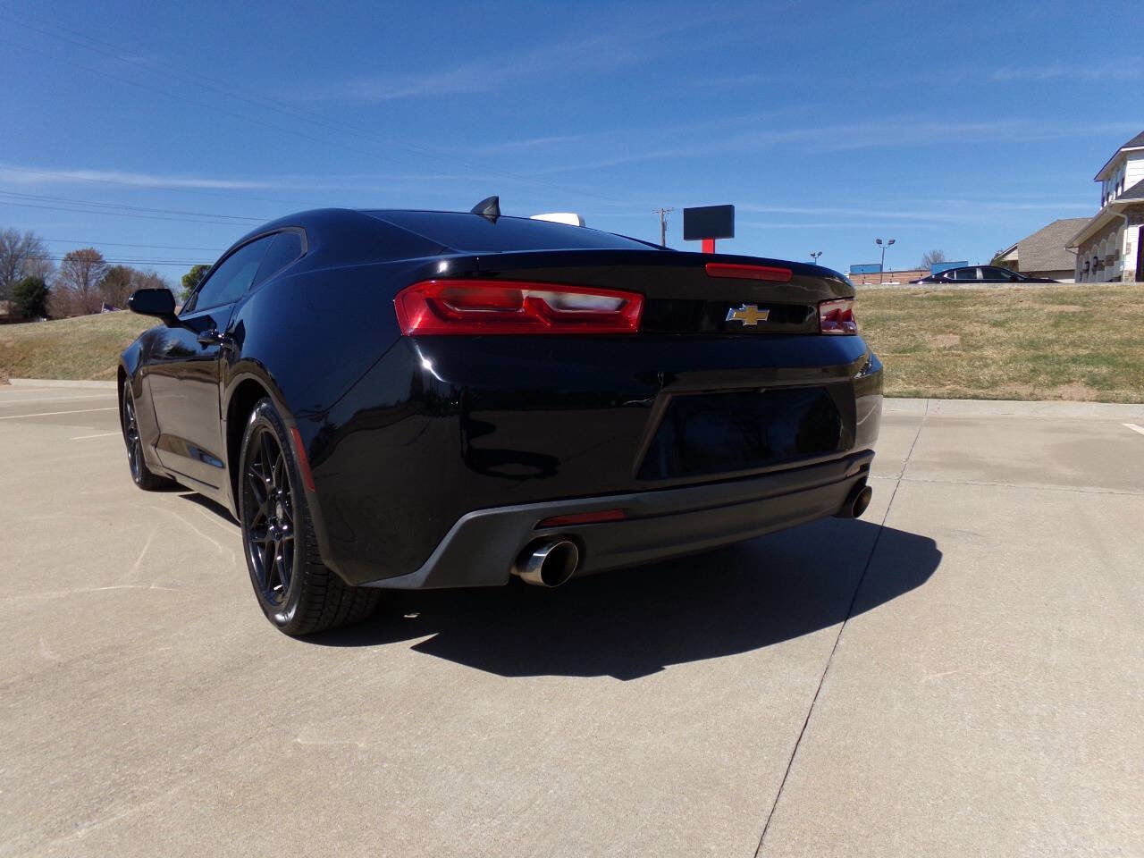 Used 2016 Chevrolet Camaro LT image 17
