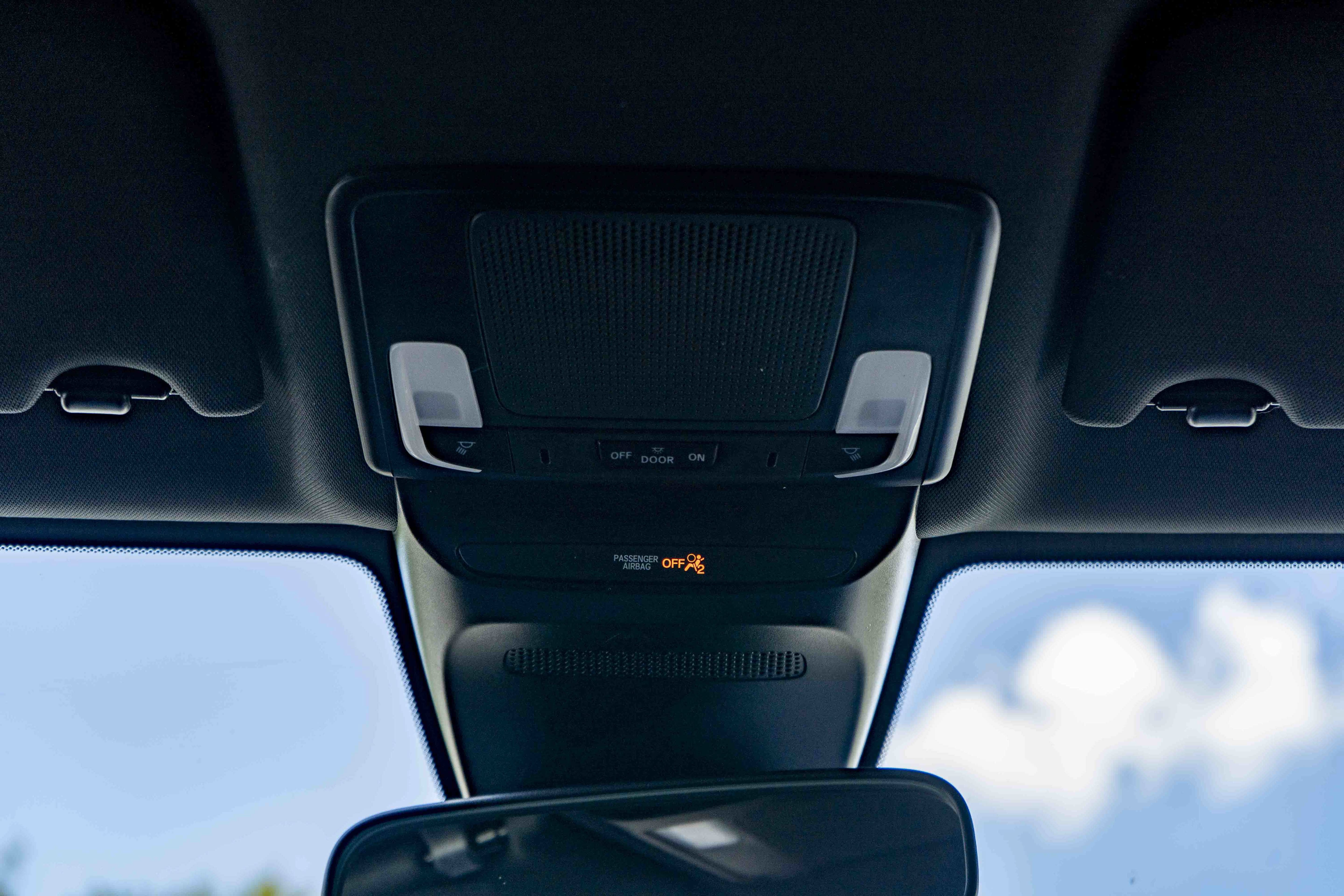 Certified 2025 Honda HR-V Sport image 34