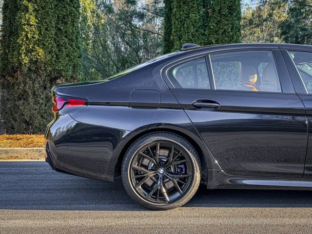Used 2023 BMW 540i xDrive w/ M Sport Package image 10