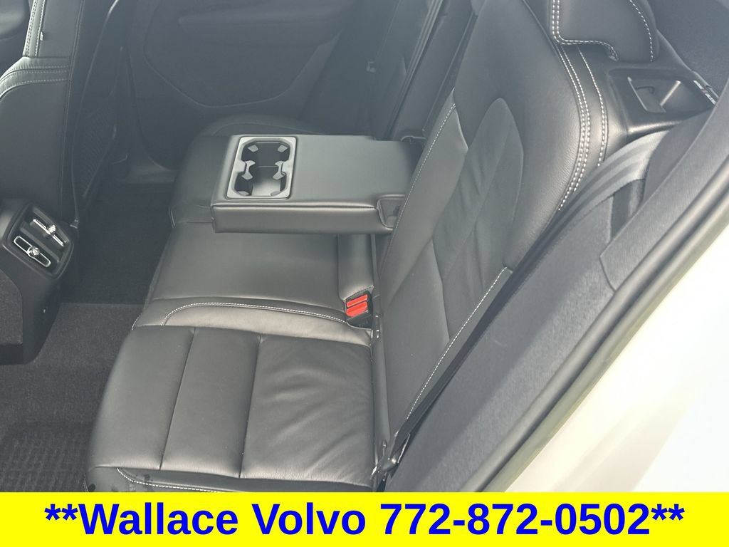 Used 2023 Volvo XC40 B5 Ultimate w/ Protection Package AWD/4WD image 13