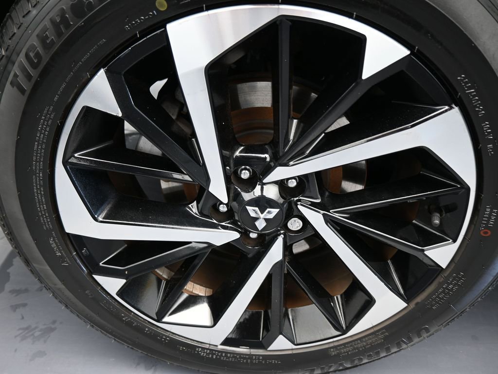 Used 2022 Mitsubishi Outlander ES image 41