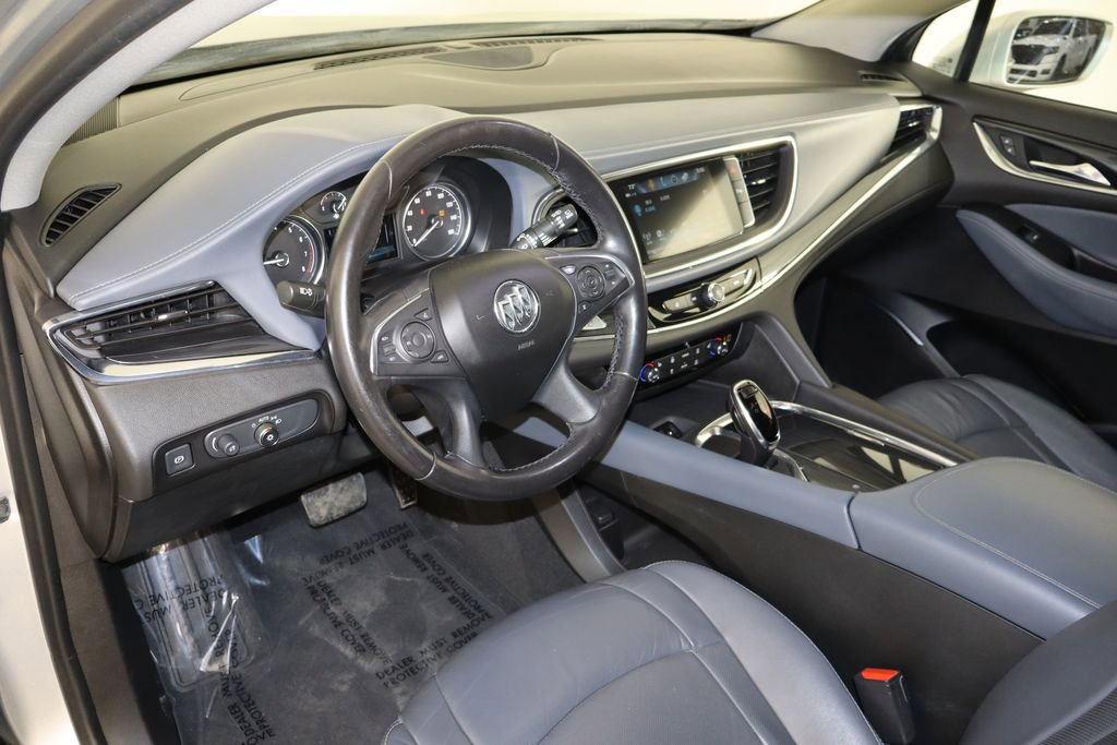 Used 2019 Buick Enclave Essence image 28