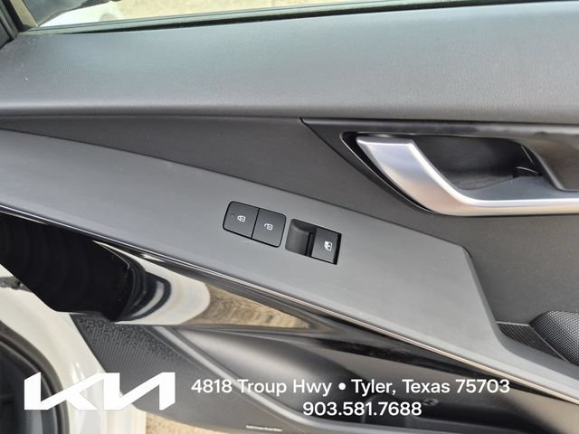 Certified 2023 Kia Niro Wave FWD image 15
