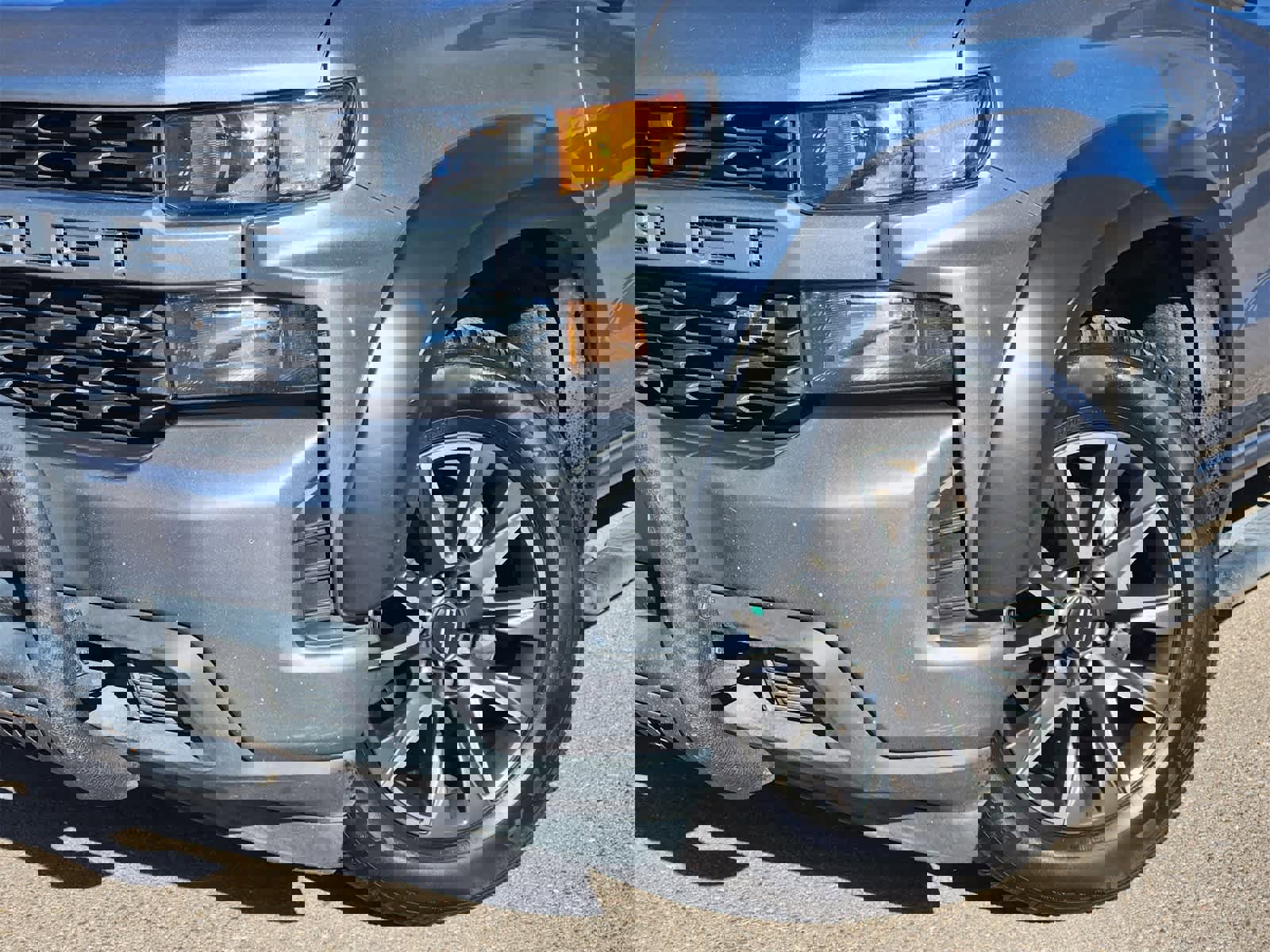 Used 2020 Chevrolet Silverado 1500 Custom w/ Custom Value Package image 2