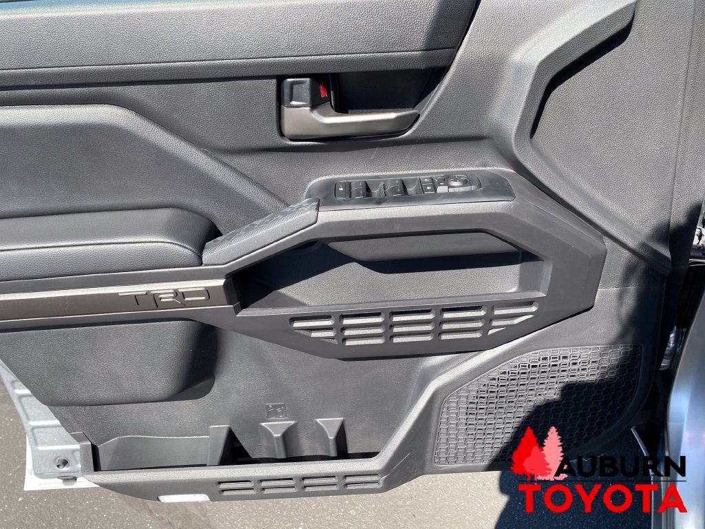 New 2026 Toyota Tacoma TRD Off-Road w/ TRD Off Road Premium Package AWD/4WD image 9