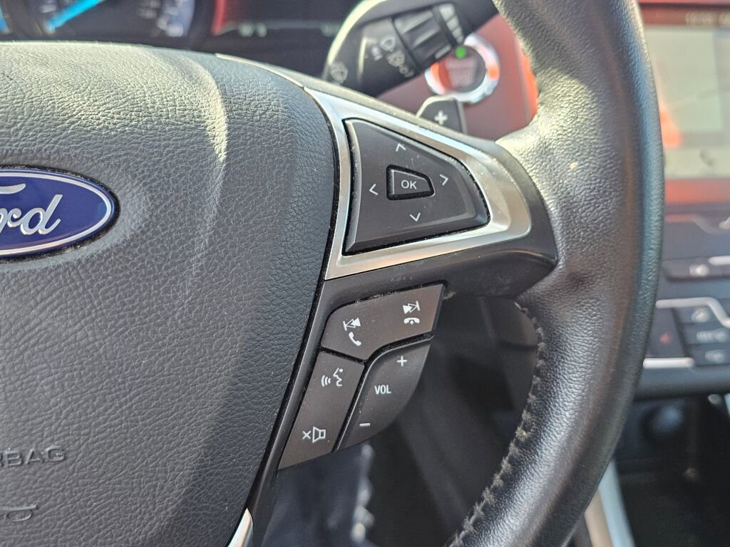 Used 2019 Ford Fusion SEL image 30