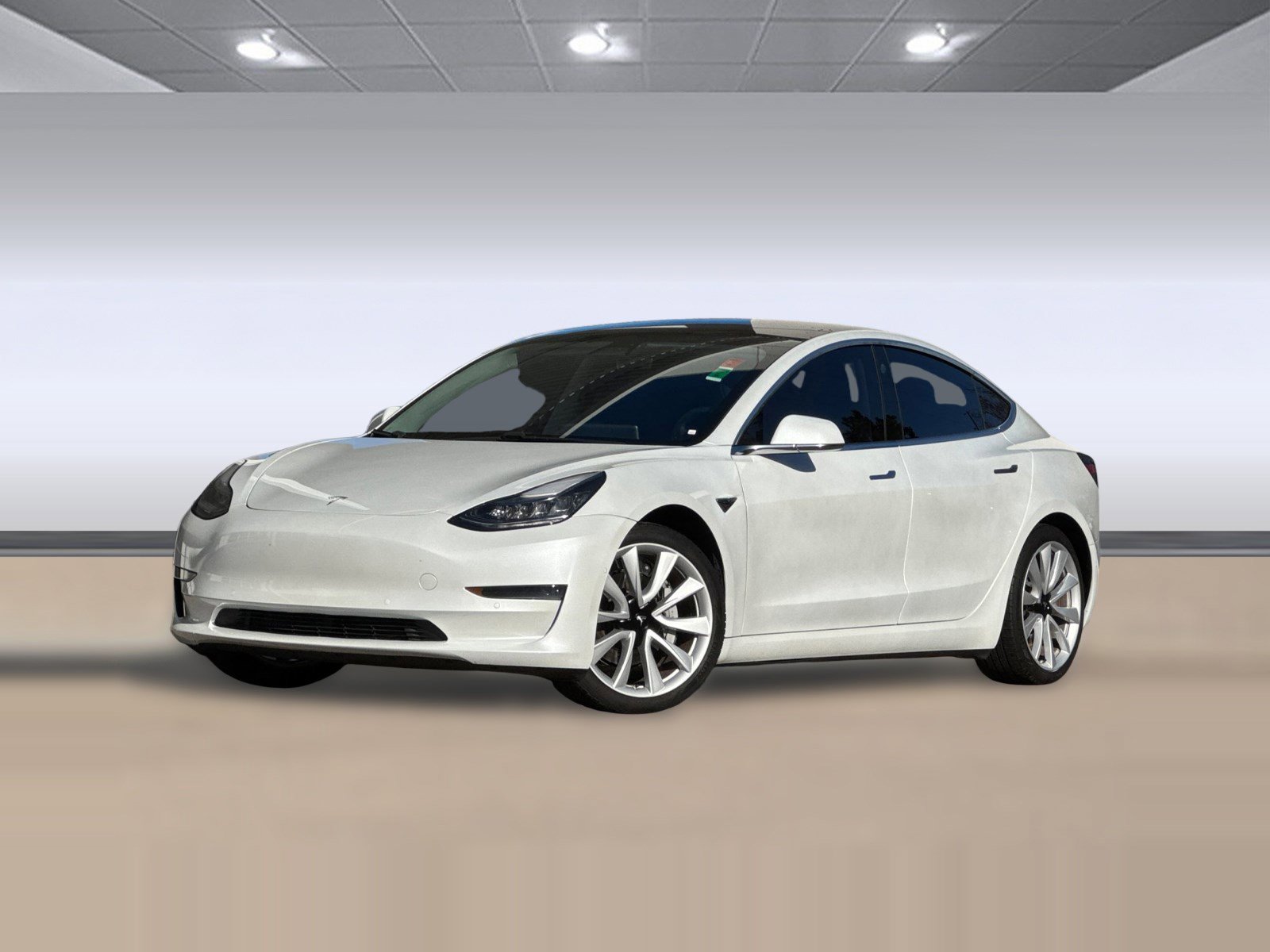 Used 2020 Tesla Model 3 Standard Range image 2