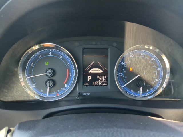 Used 2018 Toyota Corolla LE FWD image 31