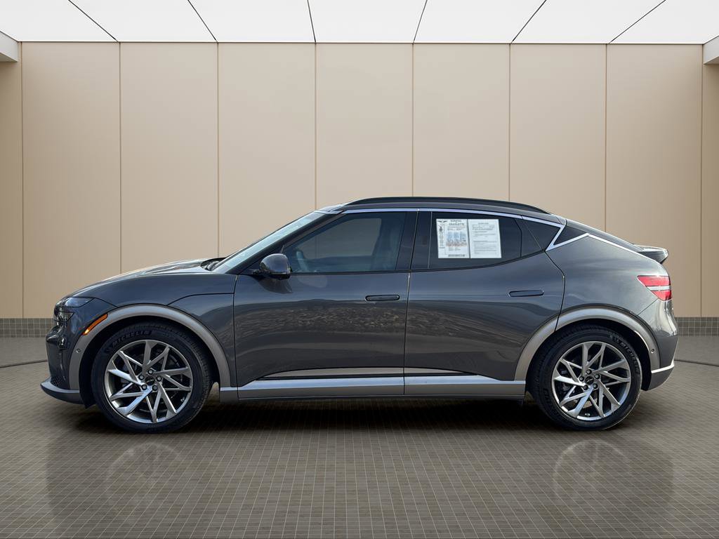 Certified 2023 Genesis GV60 Advanced image 2