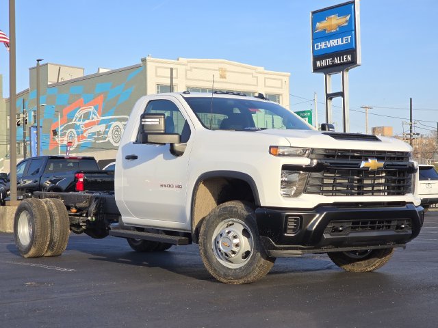 New 2026 Chevrolet Silverado 3500 W/T w/ WT Convenience Package AWD/4WD image 2