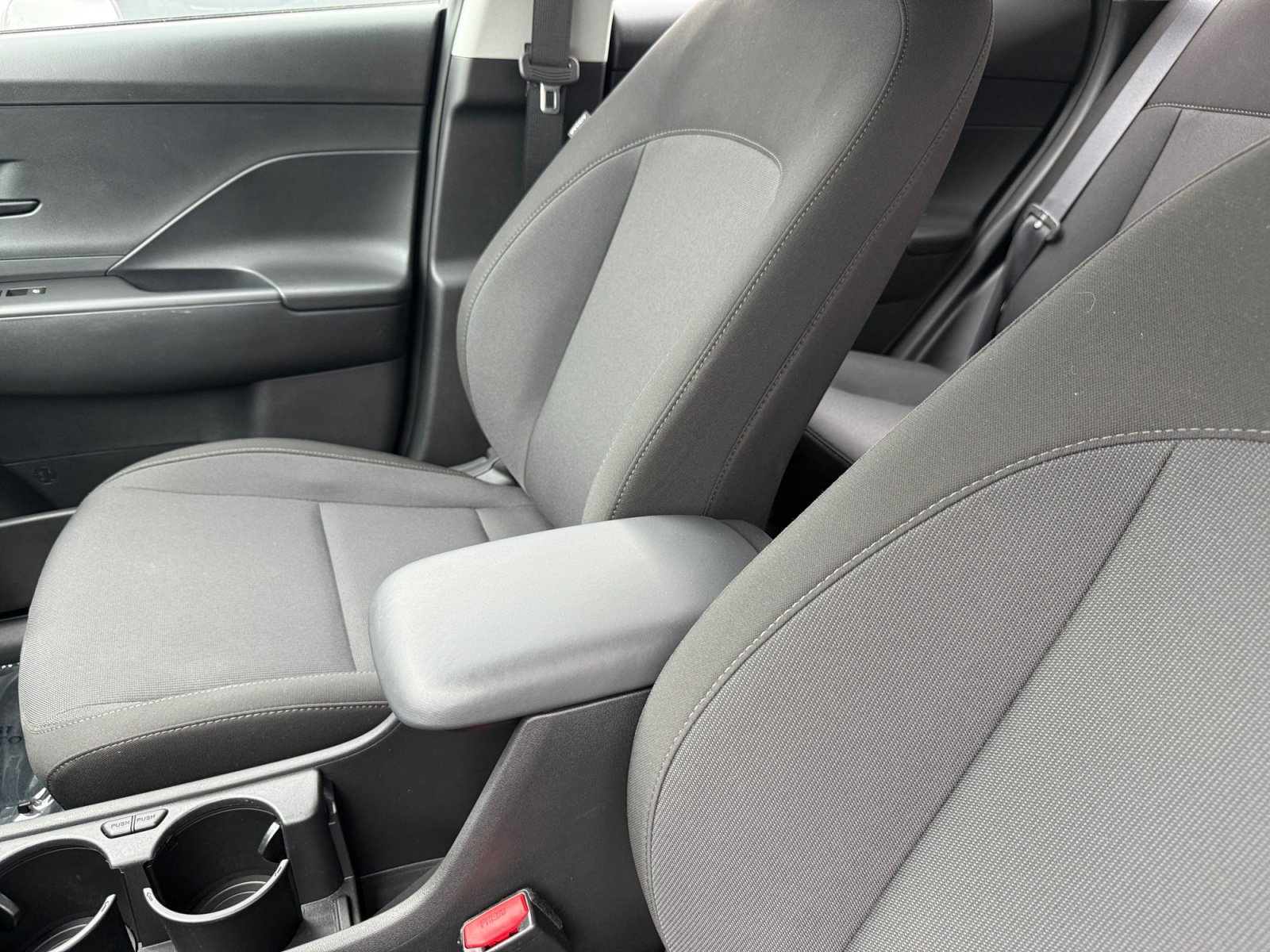 Certified 2025 Hyundai Kona SE FWD image 14