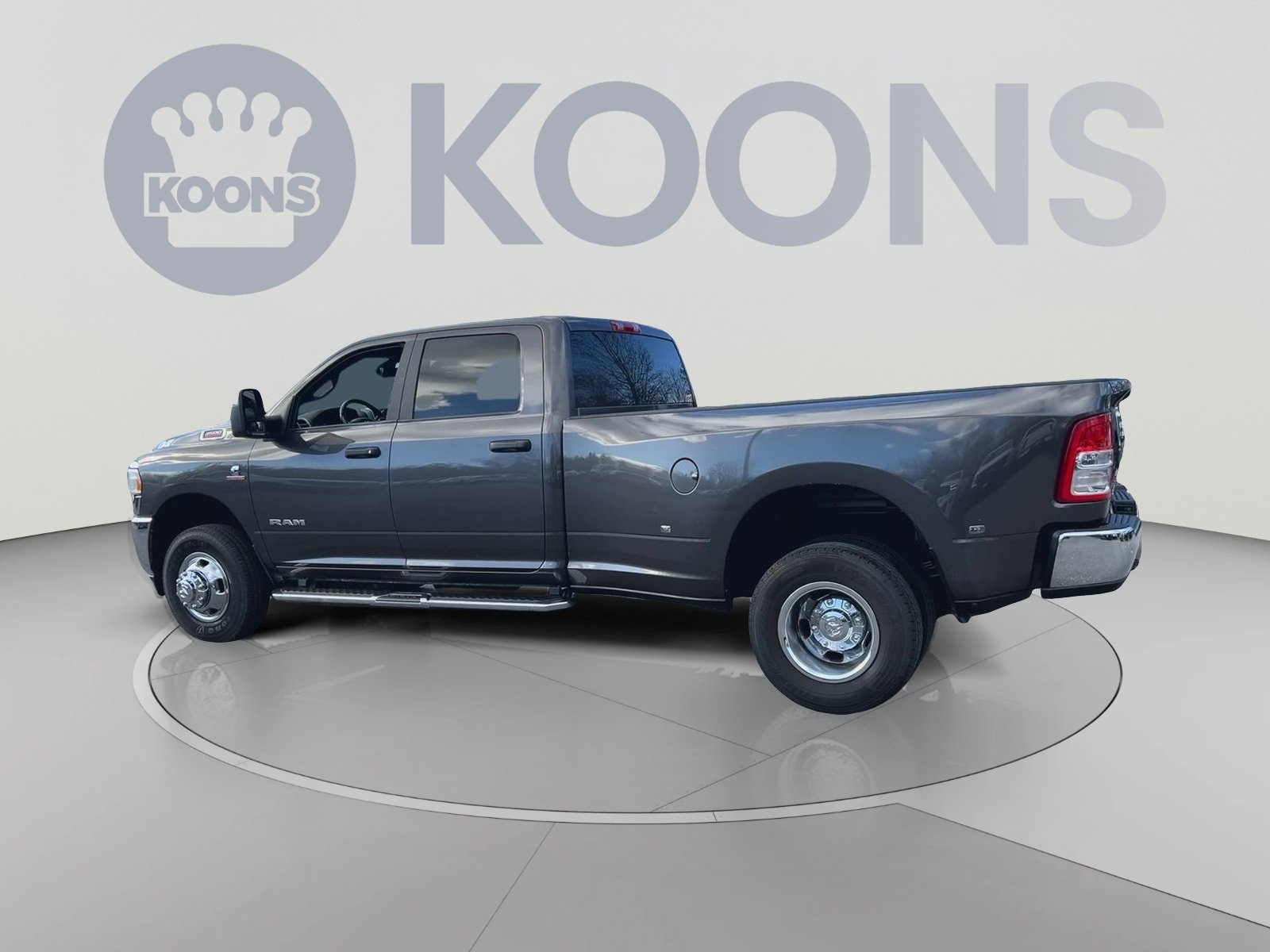 Used 2023 RAM 3500 Big Horn w/ Level 1 Equipment Group AWD/4WD image 10
