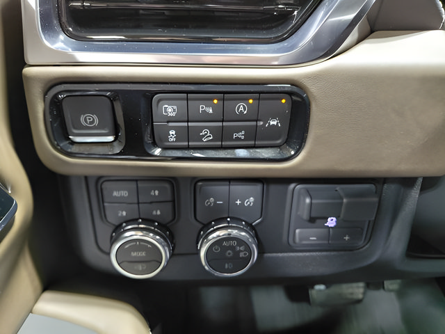 Used 2026 GMC Yukon XL Denali Ultimate w/ LPO, Get Active Package AWD/4WD image 45