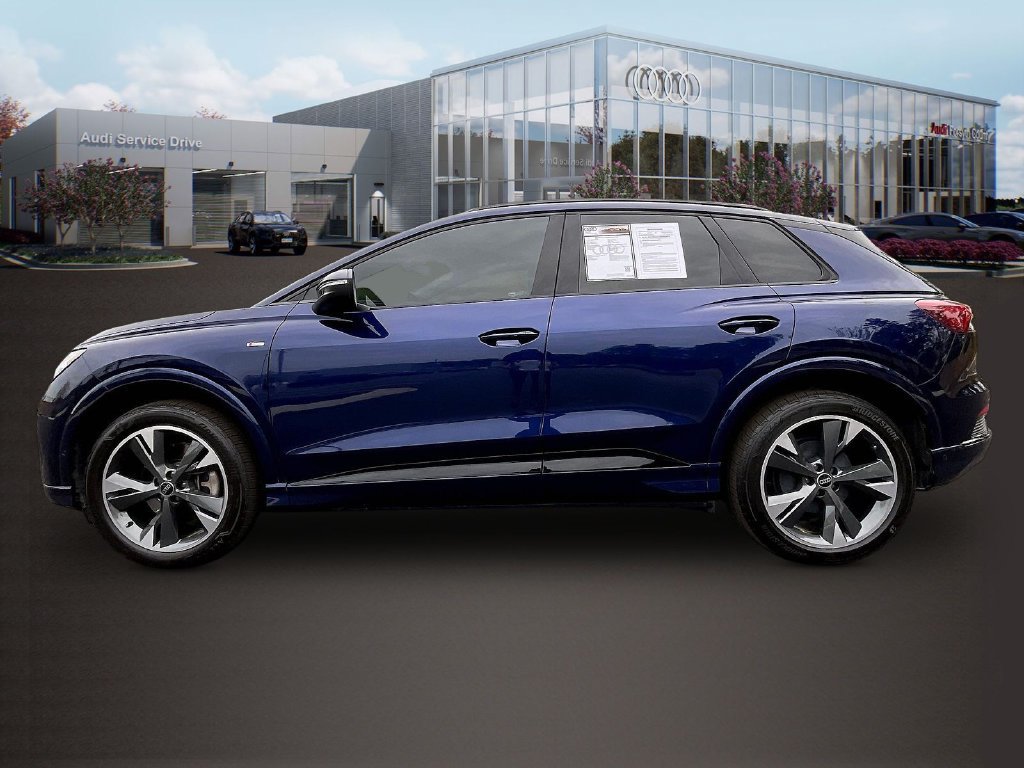 Used 2024 Audi Q4 e-tron Premium Plus AWD/4WD image 4