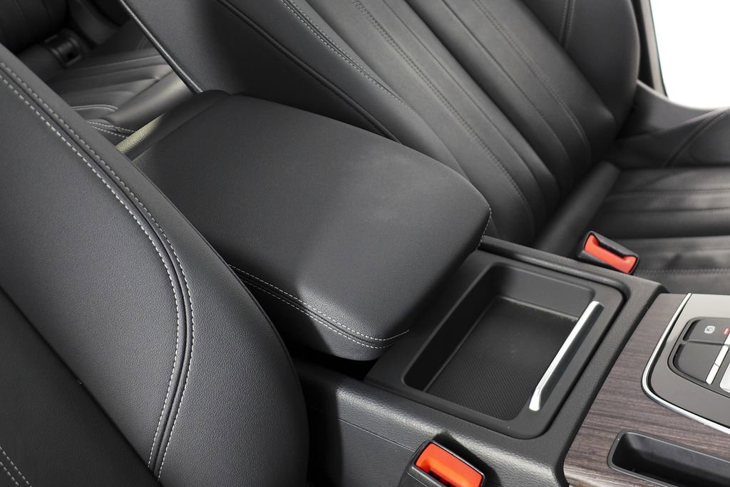 Used 2022 Audi Q5 2.0T Premium w/ Convenience Package image 16