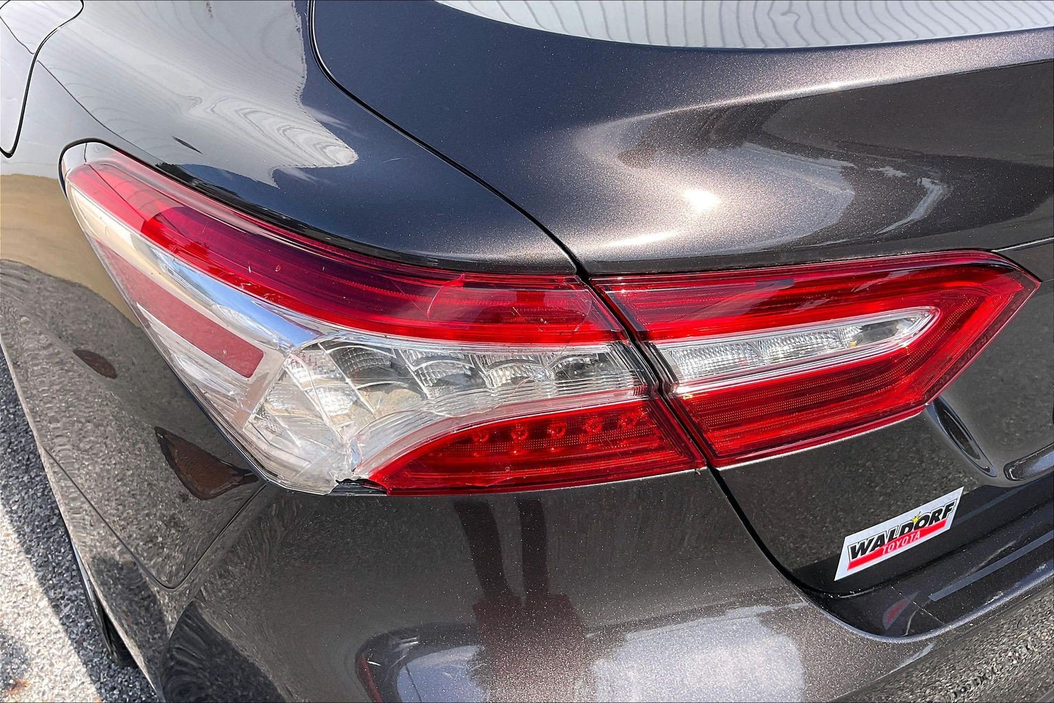 Used 2018 Toyota Camry XLE FWD image 34