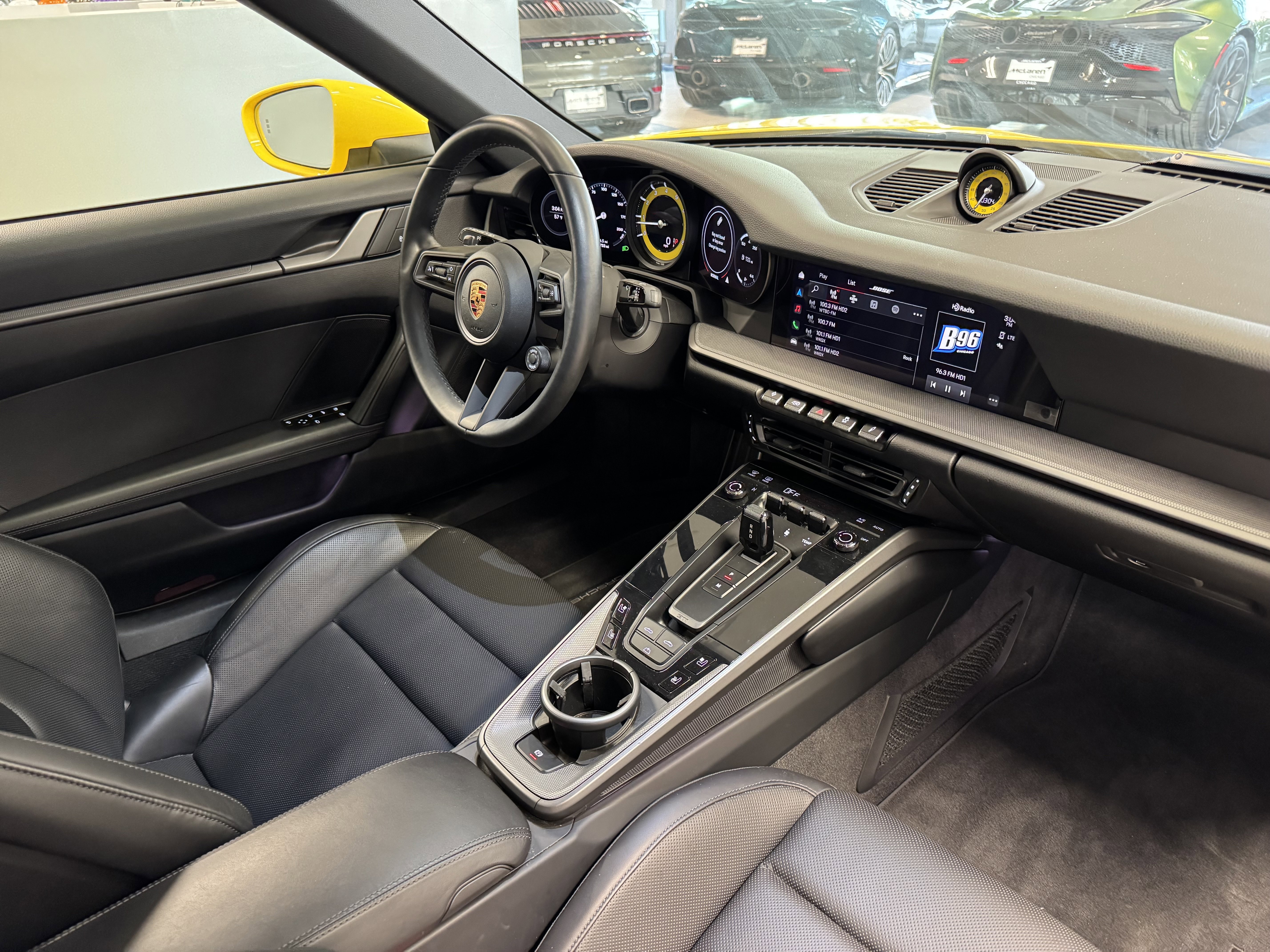 Used 2022 Porsche 911 Carrera image 11