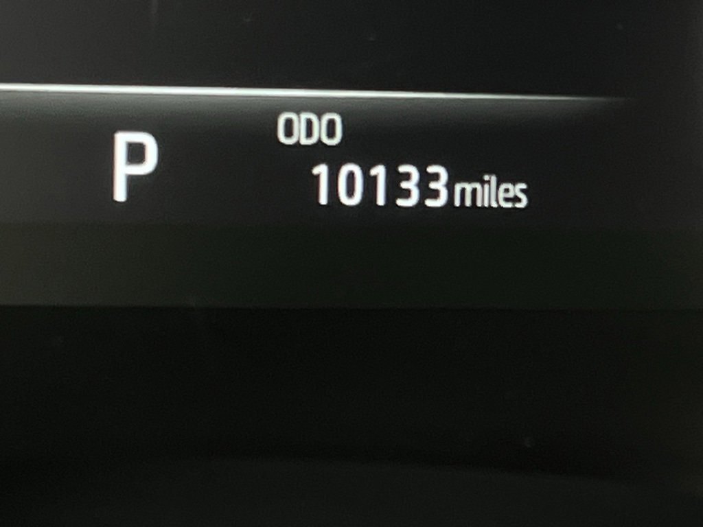 Used 2025 Toyota Highlander XLE image 19