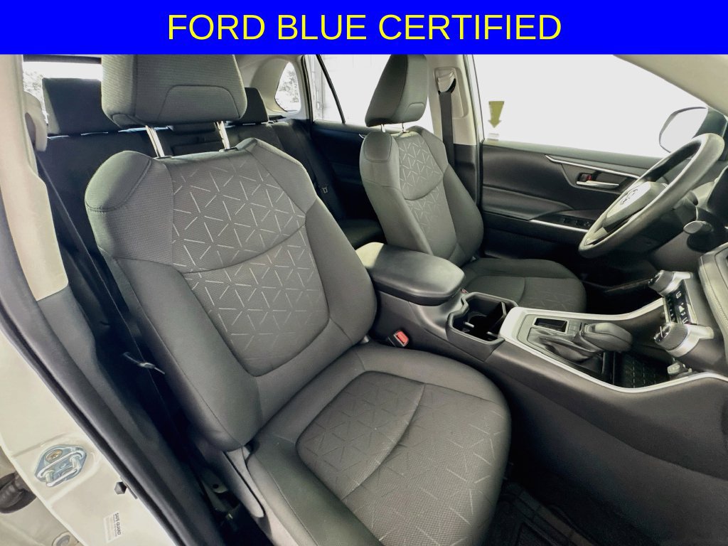 Used 2023 Toyota RAV4 XLE w/ Convenience Package FWD image 30