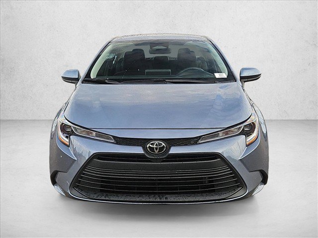 Used 2025 Toyota Corolla LE FWD image 2