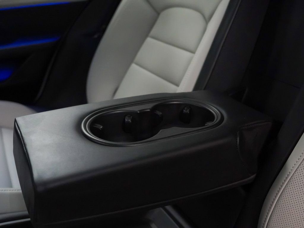 Certified 2022 Porsche Taycan 4S w/ Premium Package image 20