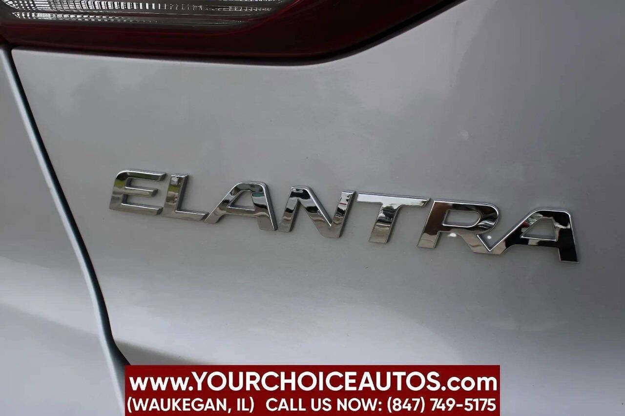 Used 2017 Hyundai Elantra Value Edition image 19