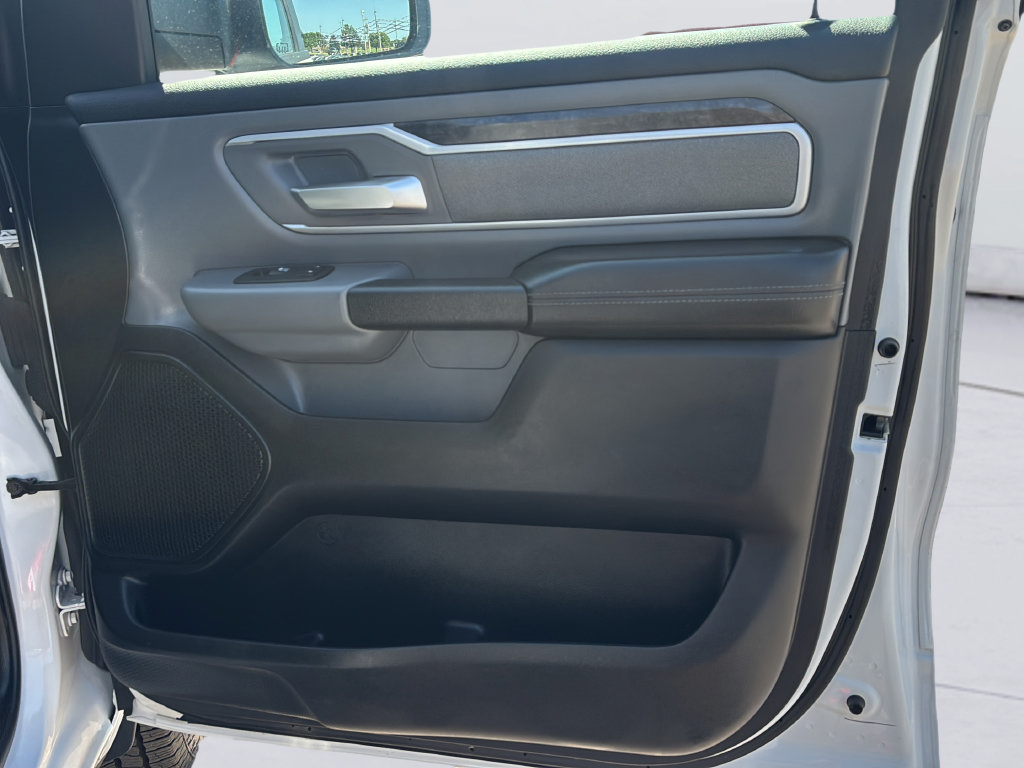 Used 2023 RAM 1500 Big Horn AWD/4WD image 9